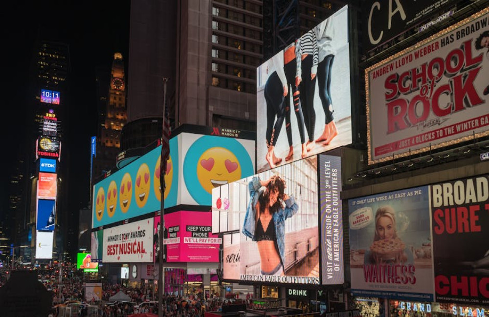 Hoe lang blijft een advertentie online op een gratis advertentieplatform?