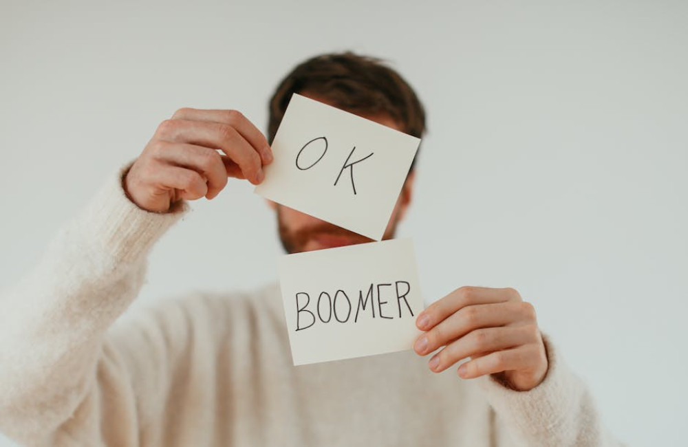 Wat betekent ‘YOLO’? De betekenis en herkomst van deze populaire internetterm